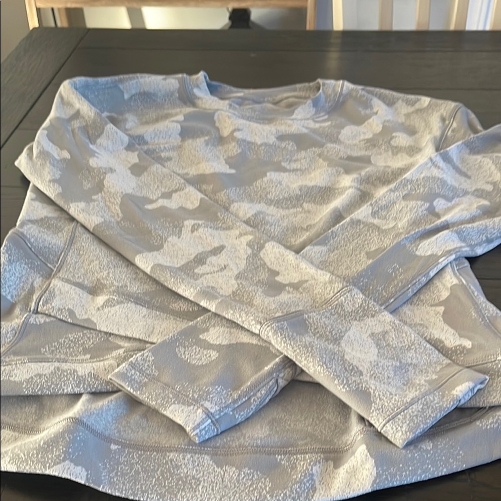 **Like New** Lululemon Close To Crossing Rulu Long Sleeve